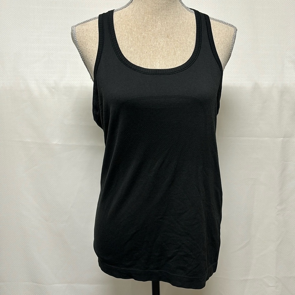 Lululemon Swiftly Tech Racerback - Picture 2 of 9